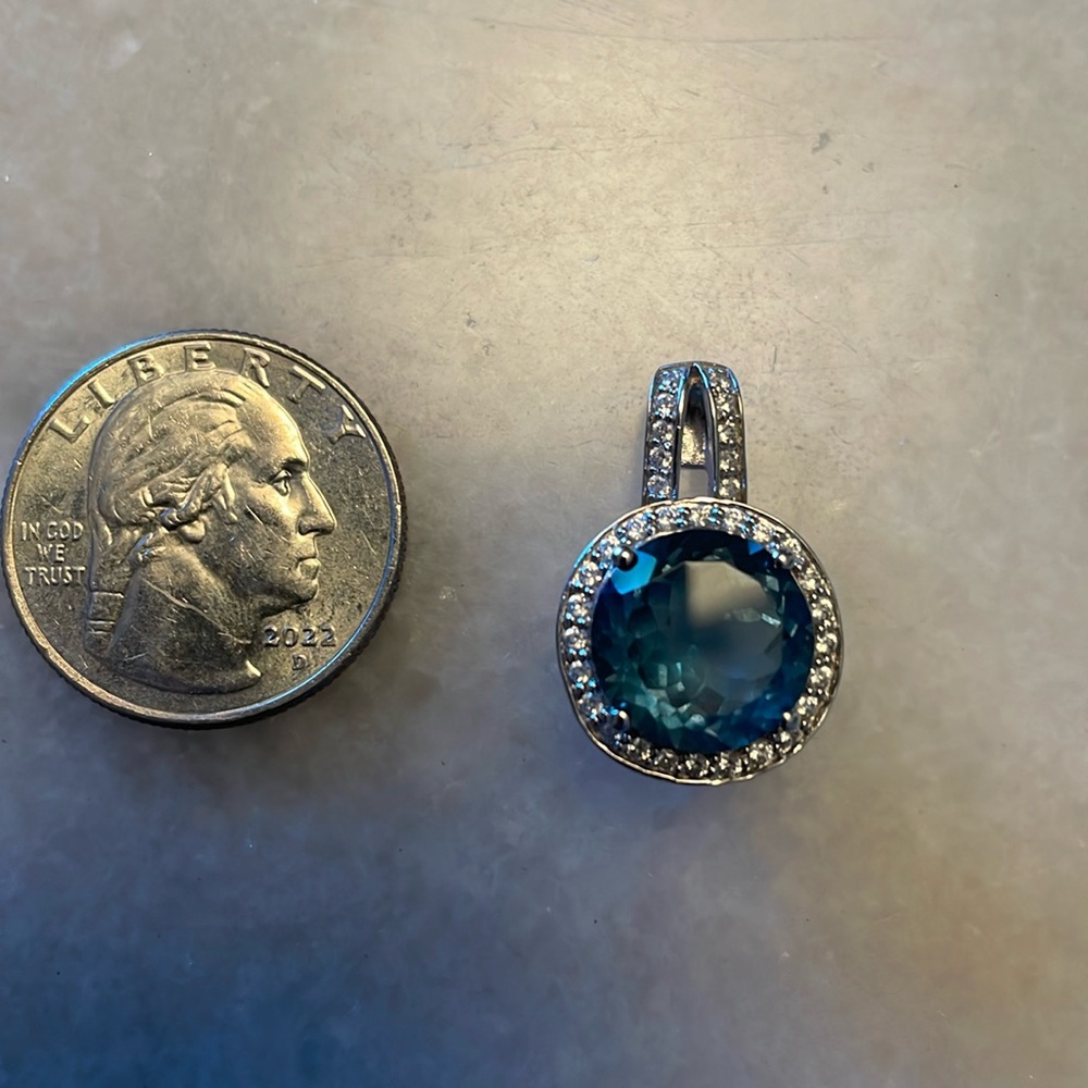 London blue topaz pendant in sterling 925 with large bale- surrounded by zircon